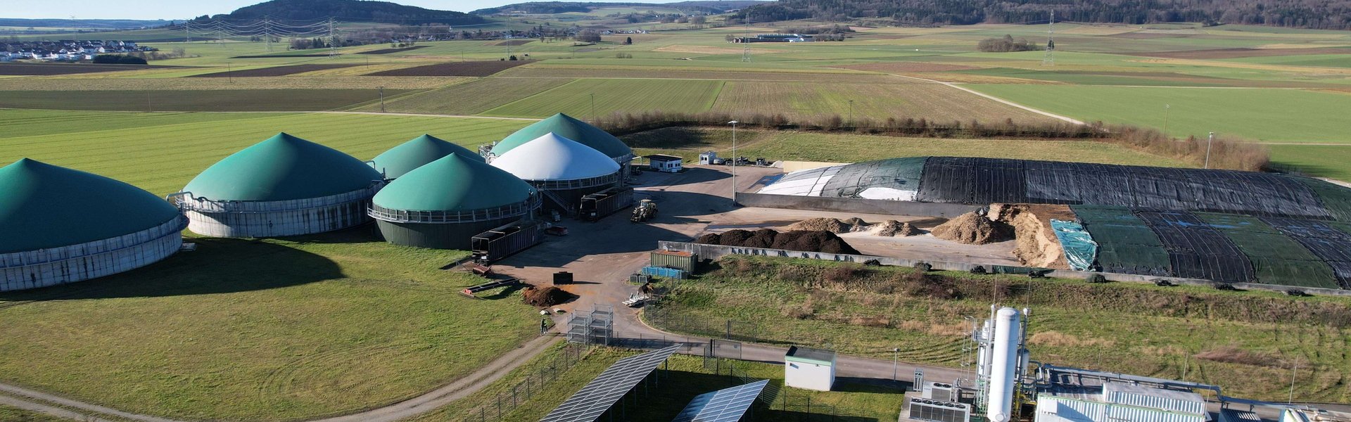 Luftaufnahme der Photovoltaikanlage in Riedlingen der Erdgas Südwest GmbH