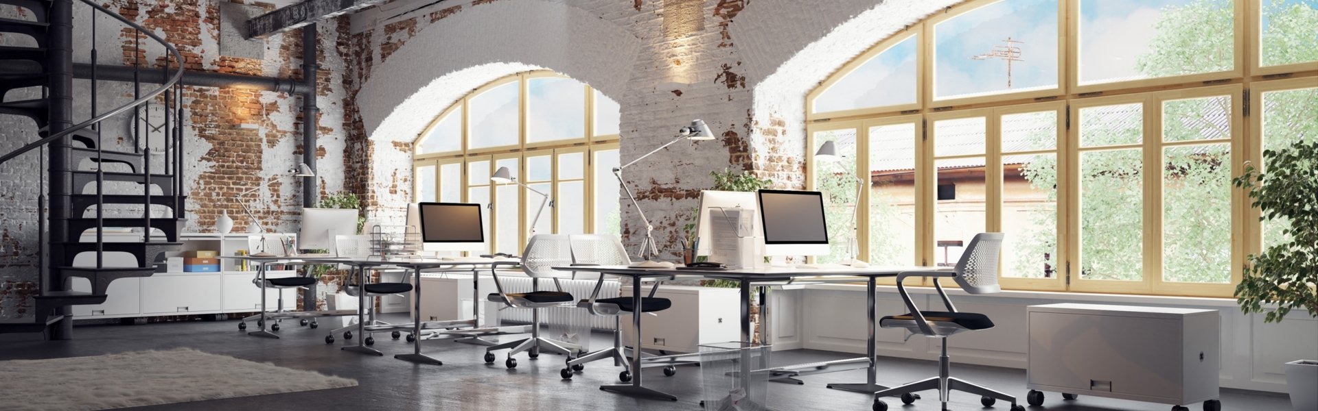 Moderne Büroräume in einem rustikalen Altbau