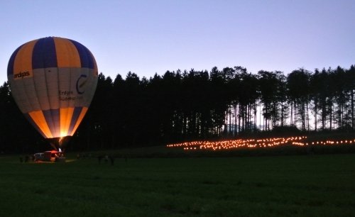 Heißluftballon am Abend